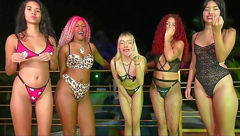 Sexy chick with big tits and facial