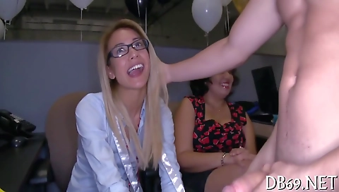 Sexy blonde with a sexy devic-tu shav