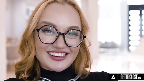 Maildoch collect gesture hairyandraw & sex