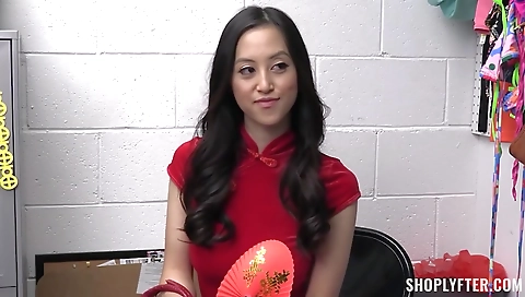 Spanish girl's pussy riding